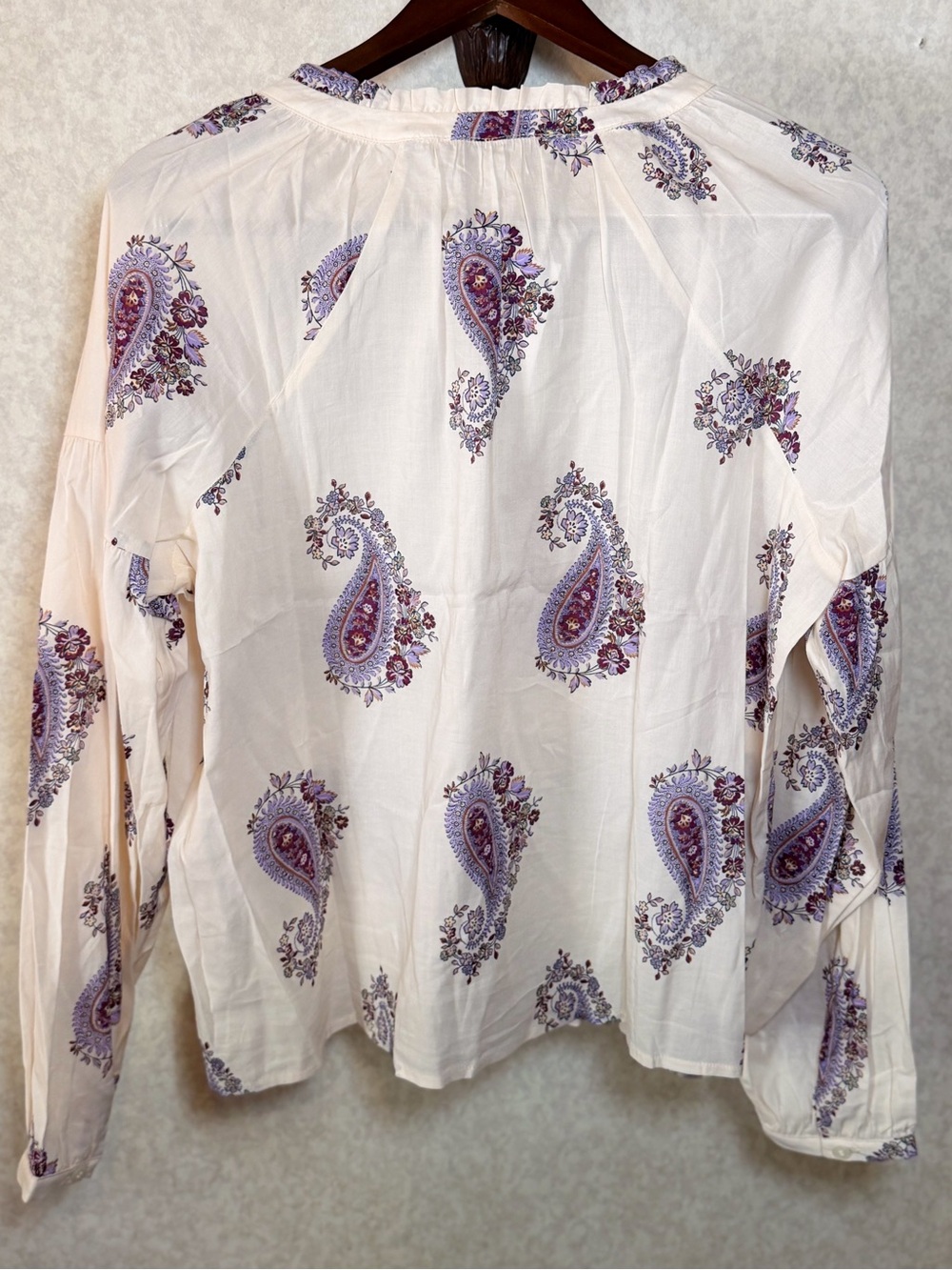 LOFT NWT Paisley Print Ruffle Collar Blouse Cream Purple Floral Size S Feminine - Picture 4 of 7